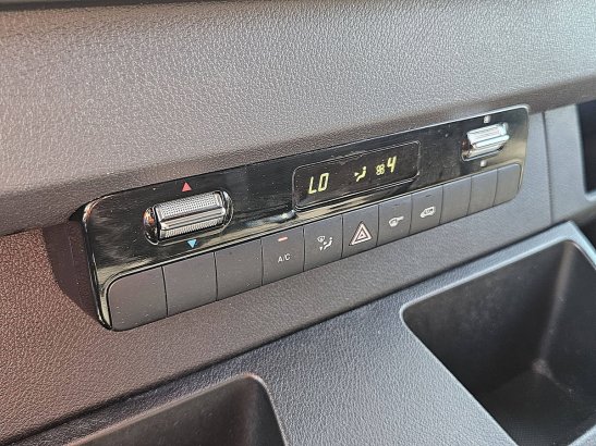MERCEDES-BENZ SPRINTER 317 ac automaat euro6 Mercedes-Benz Sprinter 317 ac automaat EURO6 2024 2 Small Vans image 11