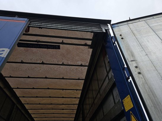 SCHMITZ SCB* S3T mega lifting roof Schmitz Cargobull SCB* S3T MEGA LIFTING ROOF 2022 2 image 11