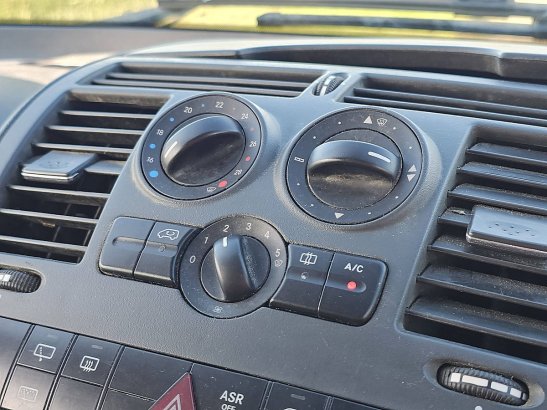 MERCEDES-BENZ VITO 116 L2 dubbele cabine 4x4 ac automaat standkachel Mercedes-Benz Vito 116 L2 dubbele cabine 4x4 ac autom...