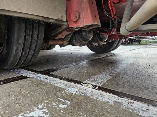 Heavy machinery product image - Image 12 of 56