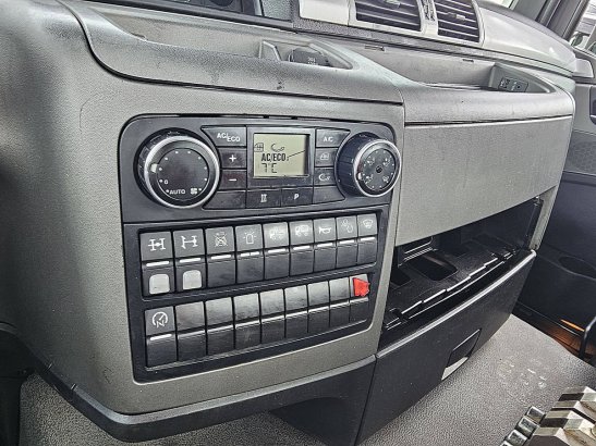 M.A.N. 41.360 TGS 8x4 41.360 TGS 8X4 2016 2 image 12