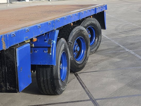 FLOOR FLO-17-30H 47t 2x steeraxle Floor FLO-17-30H 47T 2X STEERAXLE 1985 2 image 51