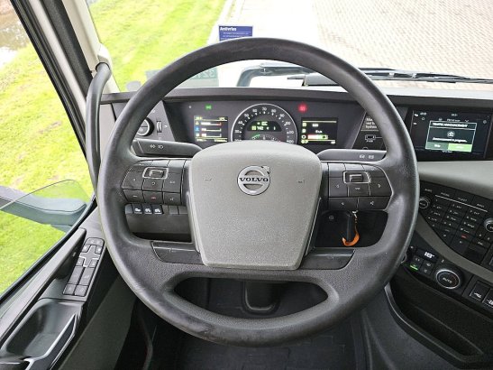 VOLVO FH 500 6x2 steered pto+hydr 590 2020 2 Tractor Units image 12
