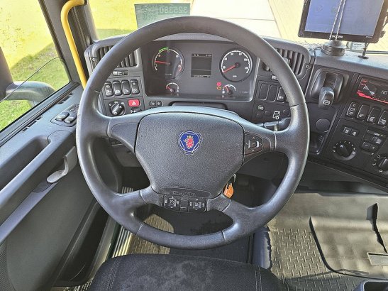 SCANIA P320 6x2*4 low entry P320 6X2*4 LOW ENTRY 2013 2 image 12