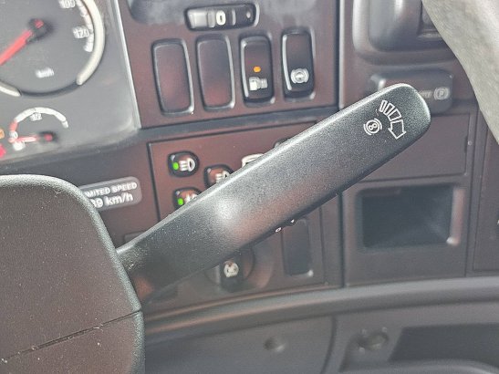 SCANIA G420 hl manual e5 adblue G420 HL MANUAL E5 ADBLUE 2011 2 Tractor Units image 12