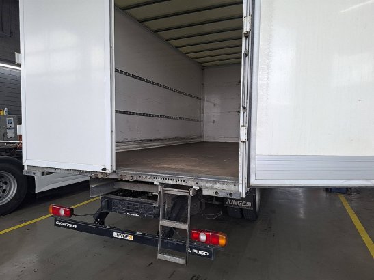 FUSO CANTER 7C18 amt 3 seats airco FUSO CANTER 7C18 AMT 3 SEATS AIRCO 2020 2 image 12