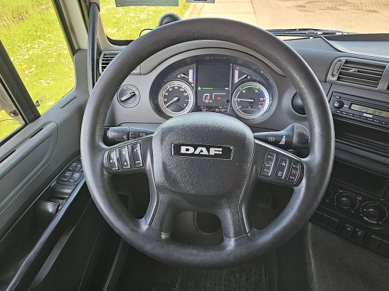 DAF CF 440 CF 440 2013 2 Tractor Units image 12