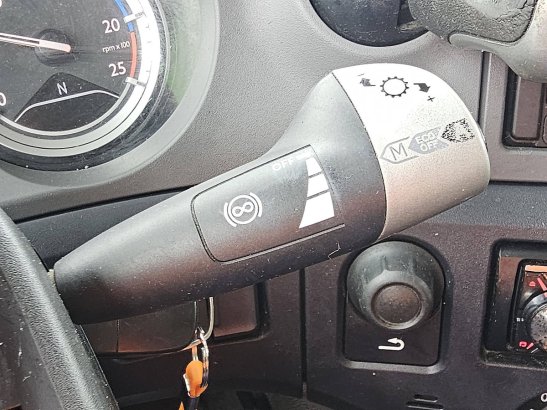 DAF CF 400 CF 400 2017 2 Tractor Units image 12