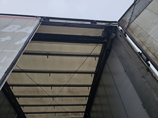 SYSTEM TRAILERS PS10 city new curtains SYSTEM TRAILERS PS10 CITY NEW CURTAINS 2013 2 image 25