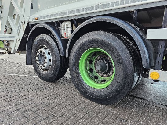 SCANIA P340 cng gas 6x2*4 vdk 10182 2015 2 image 13