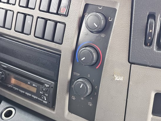 VOLVO FL 240.08 FL 240.08 2014 2 image 13