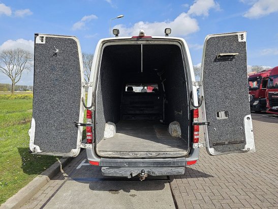 MERCEDES-BENZ SPRINTER 319 v6 3.0ltr ac aut SPRINTER 319 V6 3.0ltr ac aut 2011 2 Small Vans image 13