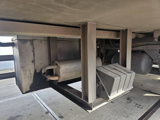 SCHMITZ SKO 24 TRI-TEMP Schmitz Cargobull SKO 24 TRI-TEMP 2016 2 Refrigerated semi trailers image 13