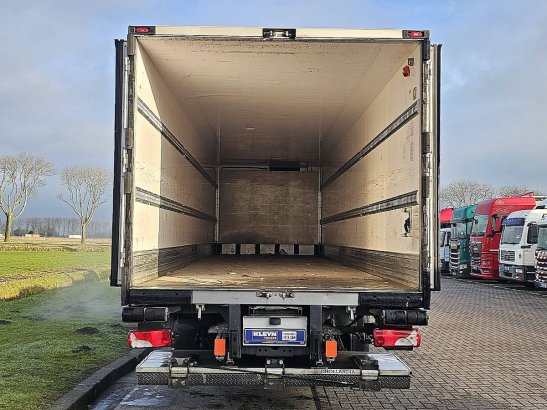 SCANIA P320 6x2*4 lamberet frigo P320 6X2*4 LAMBERET FRIGO 2016 2 image 2