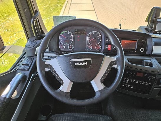 M.A.N. 26.440 TGS mkg hlk221a2v crane 26.440 TGS MKG HLK221A2V CRANE 2016 2 image 9