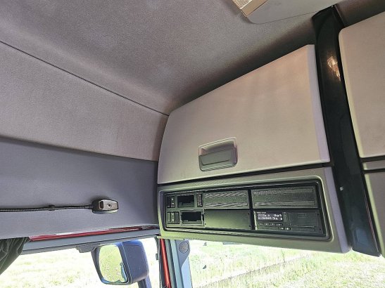 RENAULT T 520 T 520 2023 2 Tractor Units image 14
