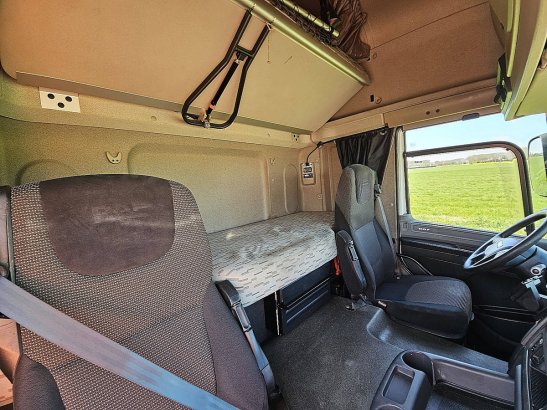 DAF CF 440 CF 440 2013 2 Tractor Units image 14