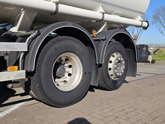 VOLVO FM 13.500 19.000l fuel FM 13.500 19.000L FUEL 2011 2 image 29