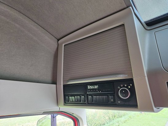 VOLVO FH 460 4x2 I-Parc-Cool I-Save Xenon Spoilers PTO 1st Owner! 590 2021 2 Tractor Units image 14
