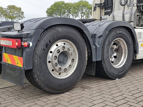 VOLVO FH 500 6x2 steered pto+hydr 590 2020 2 Tractor Units image 15