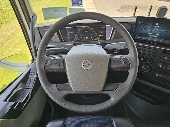 VOLVO FH 460 lng gas 6x2*4 wb460 590 2023 2 image 15