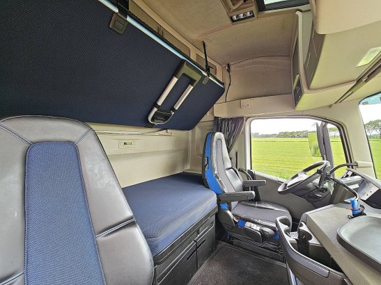 VOLVO FH 460 i-save retarder 590 2021 2 Tractor Units image 15