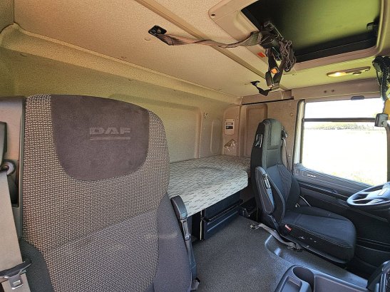 DAF CF 440 CF 440 2016 2 Tractor Units image 15