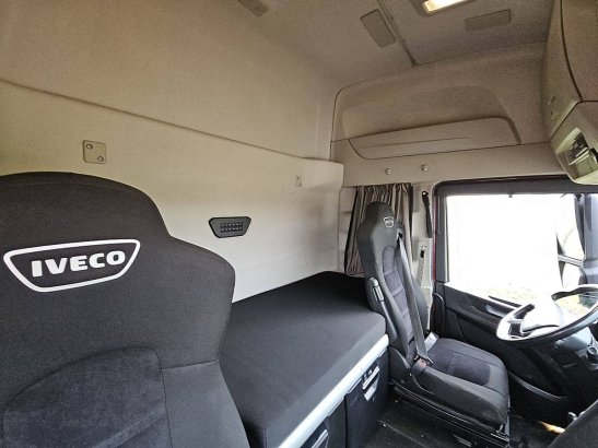 IVECO S-WAY AS440S48 S-WAY AS440S48 2020 2 Tractor Units image 15