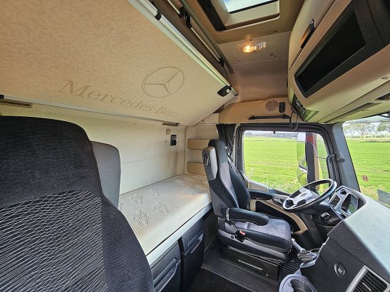 MERCEDES-BENZ ACTROS 2548 6x2 steer 2t lift Mercedes-Benz ACTROS 2548 6X2 STEER 2T LIFT 2018 2 image 30
