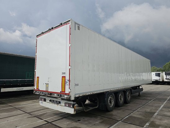 KRONE SD DRYLINER garnment kleider 9357 2014 2 Box semi-trailers image 13