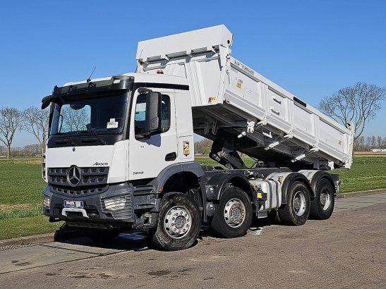 MERCEDES-BENZ AROCS 3246 Mercedes-Benz AROCS 3246 2018 2 Tipper trucks image 2