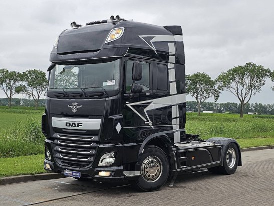 DAF XF 510 super space cab 510 XF 510 SUPER SPACE CAB 510 2017 2 Tractor Units image 2