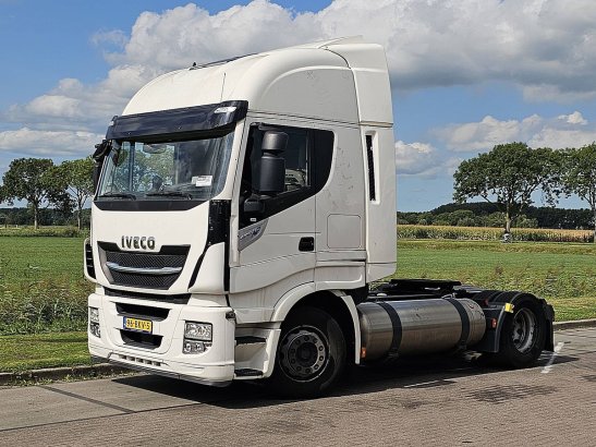 IVECO AS440S40 STRALIS lng AS440S40 STRALIS LNG 2018 2 Tractor Units image 2