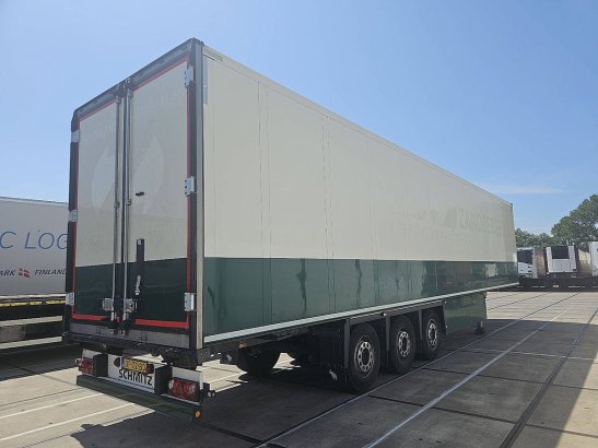 SCHMITZ SKO 24 FP 45 COOL carrier 2x lift axle Schmitz Cargobull SKO 24 FP 45 COOL CARRIER 2X LIFT AXLE 2016 2 Refrigerate...