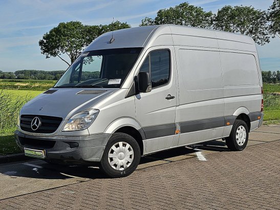 MERCEDES-BENZ SPRINTER 319 v6 3.0ltr ac aut Mercedes-Benz Sprinter 319 V6 3.0ltr ac aut 2011 2 Small Vans image 47