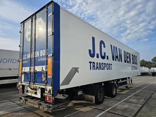GROENEWEGEN DRO-12-20 B CITY 2 axel steer lift Groenewegen DRO-12-20 B CITY 2 AXEL STEER LIFT 2001 2 Box semi-trailers ima...
