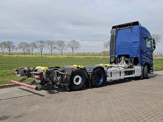 VOLVO FH 460 6x2 steeraxle multi 590 2021 2 image 13
