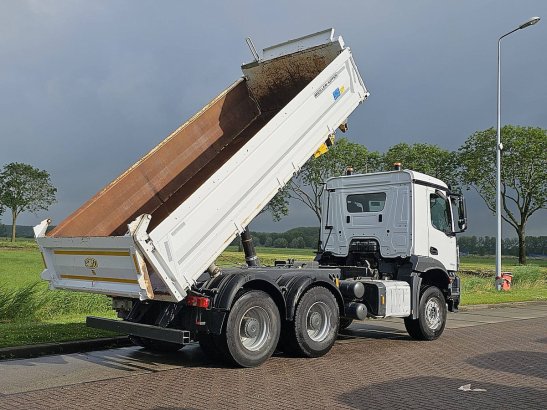 MERCEDES-BENZ AROCS 2646 6x4 meiller bordmat. Mercedes-Benz AROCS 2646 6X4 MEILLER BORDMAT. 2020 2 Tipper trucks image 3