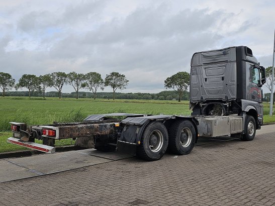 MERCEDES-BENZ AROCS 2663 6x4 Mercedes-Benz AROCS 2663 6X4 2015 2 image 3