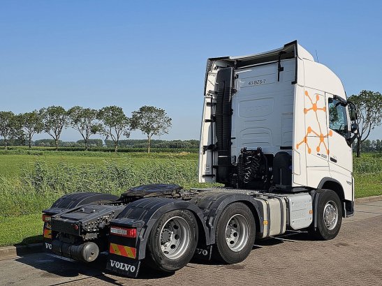VOLVO FH 500 new model 10 tyres 590 2021 2 Tractor Units image 3