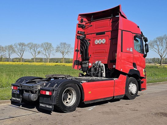 RENAULT T 520 T 520 2023 2 Tractor Units image 3