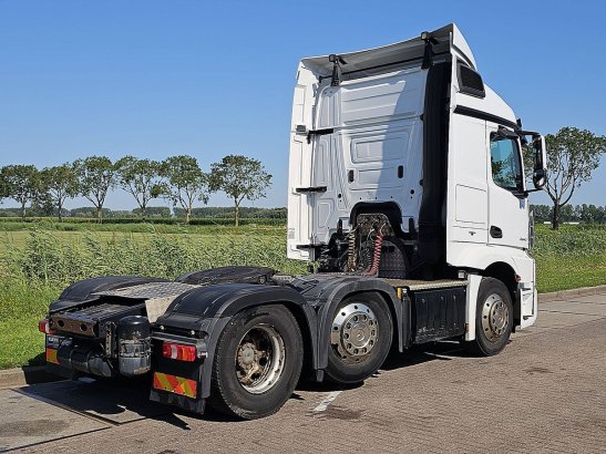 MERCEDES-BENZ ACTROS 2540 6x2 Mercedes-Benz ACTROS 2540 6X2 2015 2 Tractor Units image 3