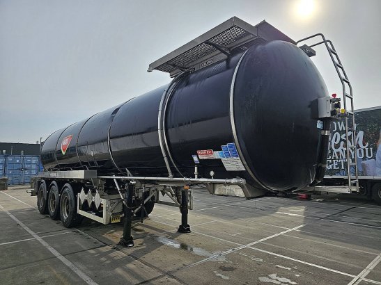 FELDBINDER TSA 30.3.1 bitumen 30.000 liter Feldbinder TSA 30.3.1 BITUMEN 30.000 LITER 2004 2 Tanker semi trailers image 3