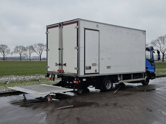 IVECO 75E18 EUROCARGO thermoking lift a/c 75E18 EUROCARGO THERMOKING LIFT A/C 2018 2 image 3