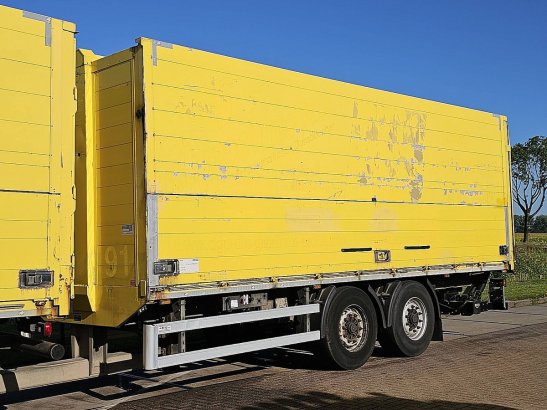 KRONE K + G TEC SZD 18 getränke taillift K + G TEC SZD 18 GETRÄNKE TAILLIFT 2015 2 image 3
