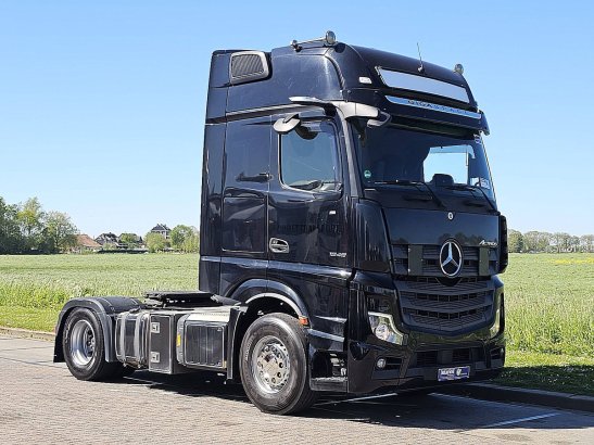 MERCEDES-BENZ ACTROS 1848 LS gigaspace mp5 2xtank 9669 2022 2 Tractor Units image 5