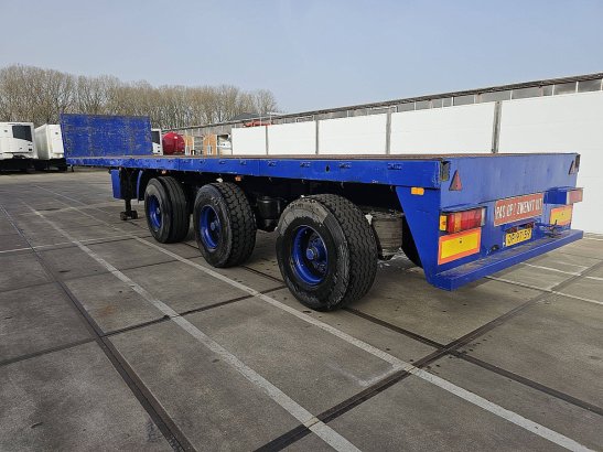 FLOOR FLO-17-30H 47t 2x steeraxle Floor FLO-17-30H 47T 2X STEERAXLE 1985 2 image 44