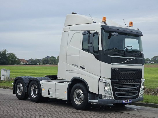 VOLVO FH 500 6x2 steered pto+hydr 590 2020 2 Tractor Units image 5
