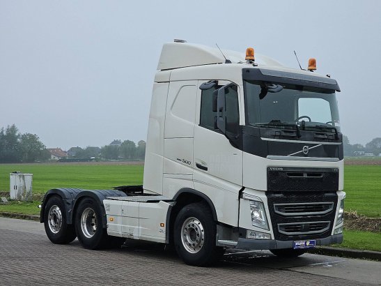 VOLVO FH 500 6x2 steered pto+hydr 590 2020 2 Tractor Units image 5