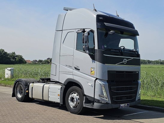VOLVO FH 460 590 2022 2 Tractor Units image 5